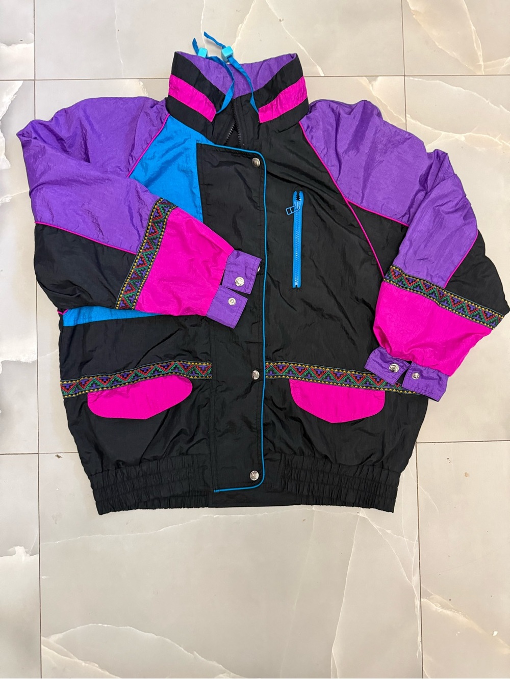 Vintage Women’s Windbreaker 90s